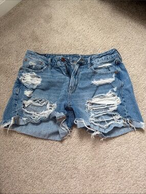 American Eagle distressed Tom Girl shorts